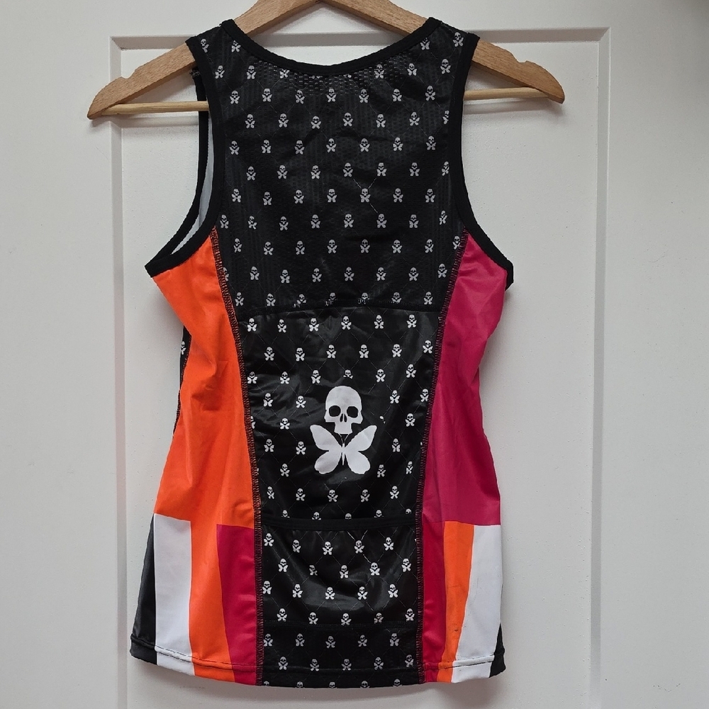 Betty Designs - Picture 2 of 12